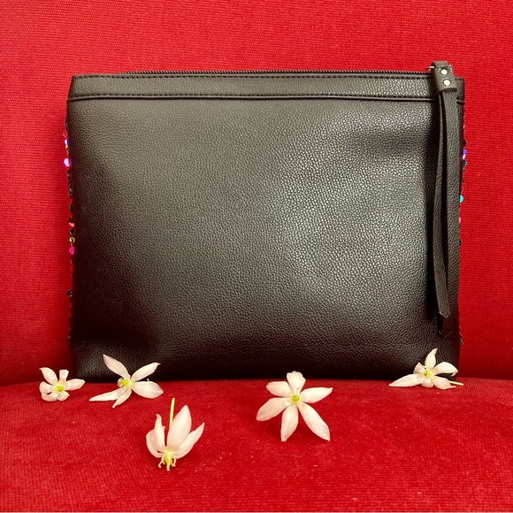 VICTORIA’S SECRET Bundle of 4 Pieces! - Picture 3 of 10